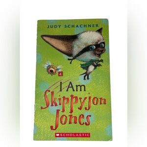 *FREE WITH PURCHASE* ‘I AM SKIPPYJON JONES’ CHILDREN’S BOOK SCHOLASTIC